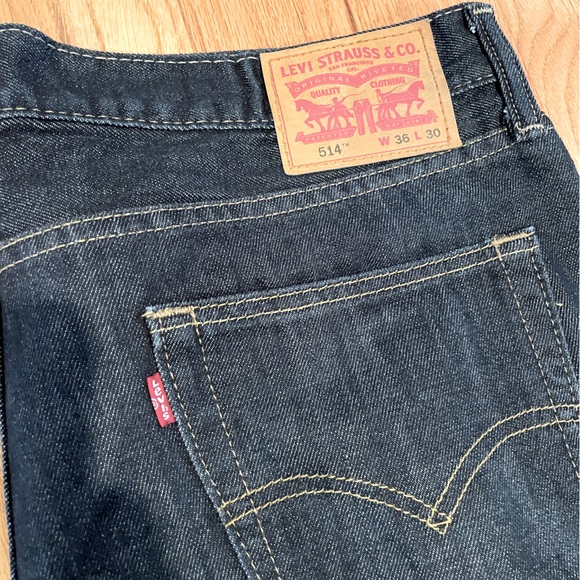 Levi’s 514 Straight Leg Denim Jeans | 36x30 - Picture 5 of 10